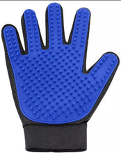 Load image into Gallery viewer, Grooming Glove / Brush (RIGHT Hand  ONLY)