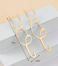 Load image into Gallery viewer, Gold Cat Earrings
