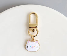 Load image into Gallery viewer, Cute Cat Face Keychain
